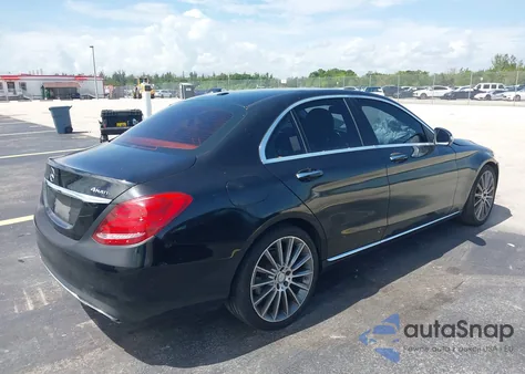 2015 Mercedes-Benz C 300 4Matic from USA, damaged, VIN 55SWF4KB6FU003122